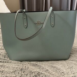 Coach Sage Leather Tote Bag